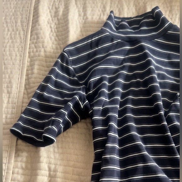 Ralph Lauren stripe turtleneck short sleeve. - Picture 2 of 3